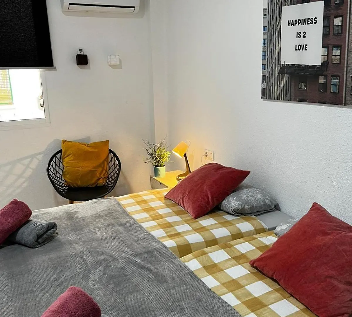 By Malagagrupos Centro Historico Parking Gratis 3 Habitaciones Apartamento